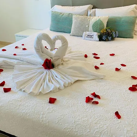 Apartment Sweet *